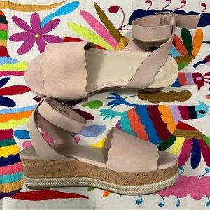 Marc Fisher - Faitful Platform Sandals Blush
Pink Suede Scallop Espadrille (7.5)